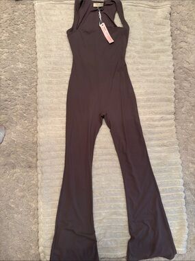 Qinsen  square neck straight leg jumpsuit. Size Small